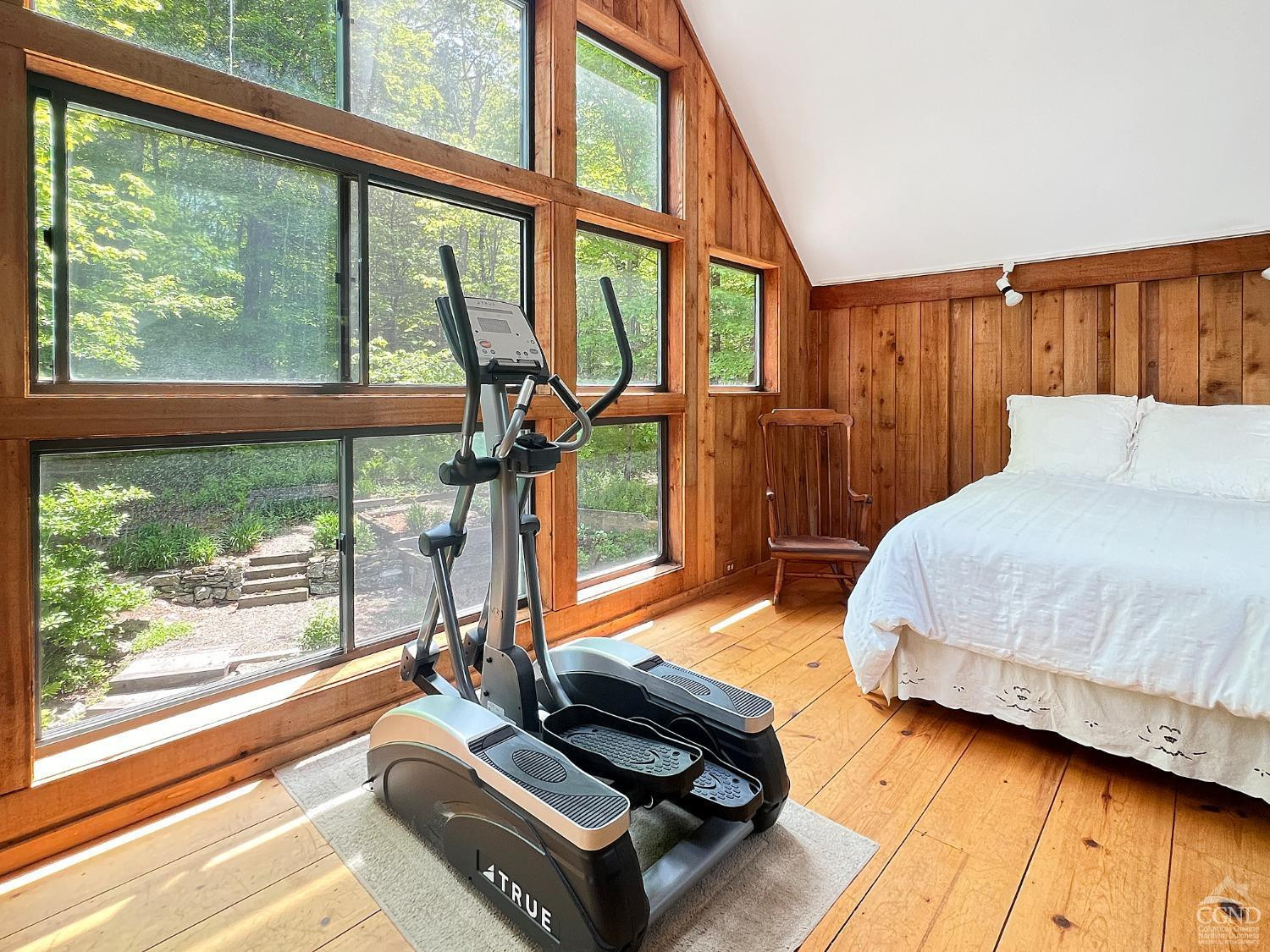 208 Cambridge Road Copake, NY 12529 - Photo 28 of 36 a bedroom with a bed and a large window