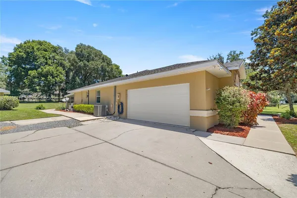 a view of a back yard of the house