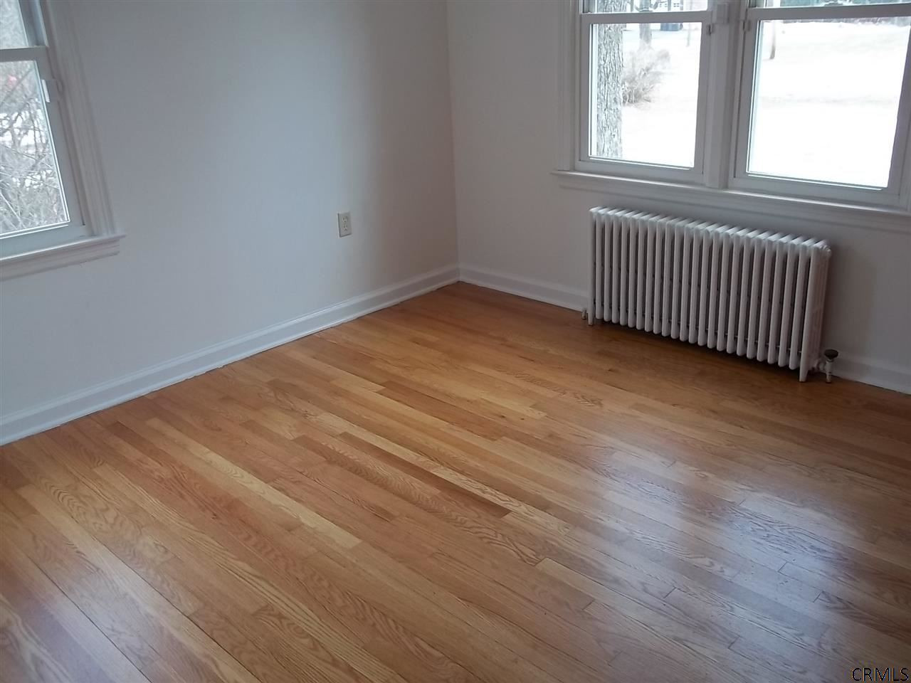 1605 Van Antwerp Road Niskayuna, NY 12309 - Photo 10 of 17 Photo 10
