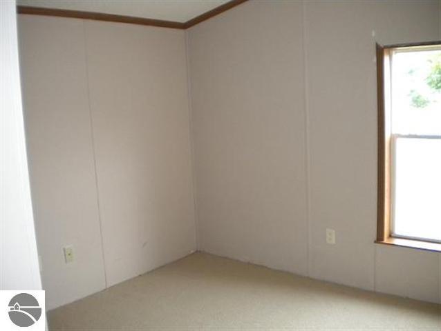 2534 Sawyer Road Traverse City, MI 49685 - Photo 17 of 21 1740113-16.JPG