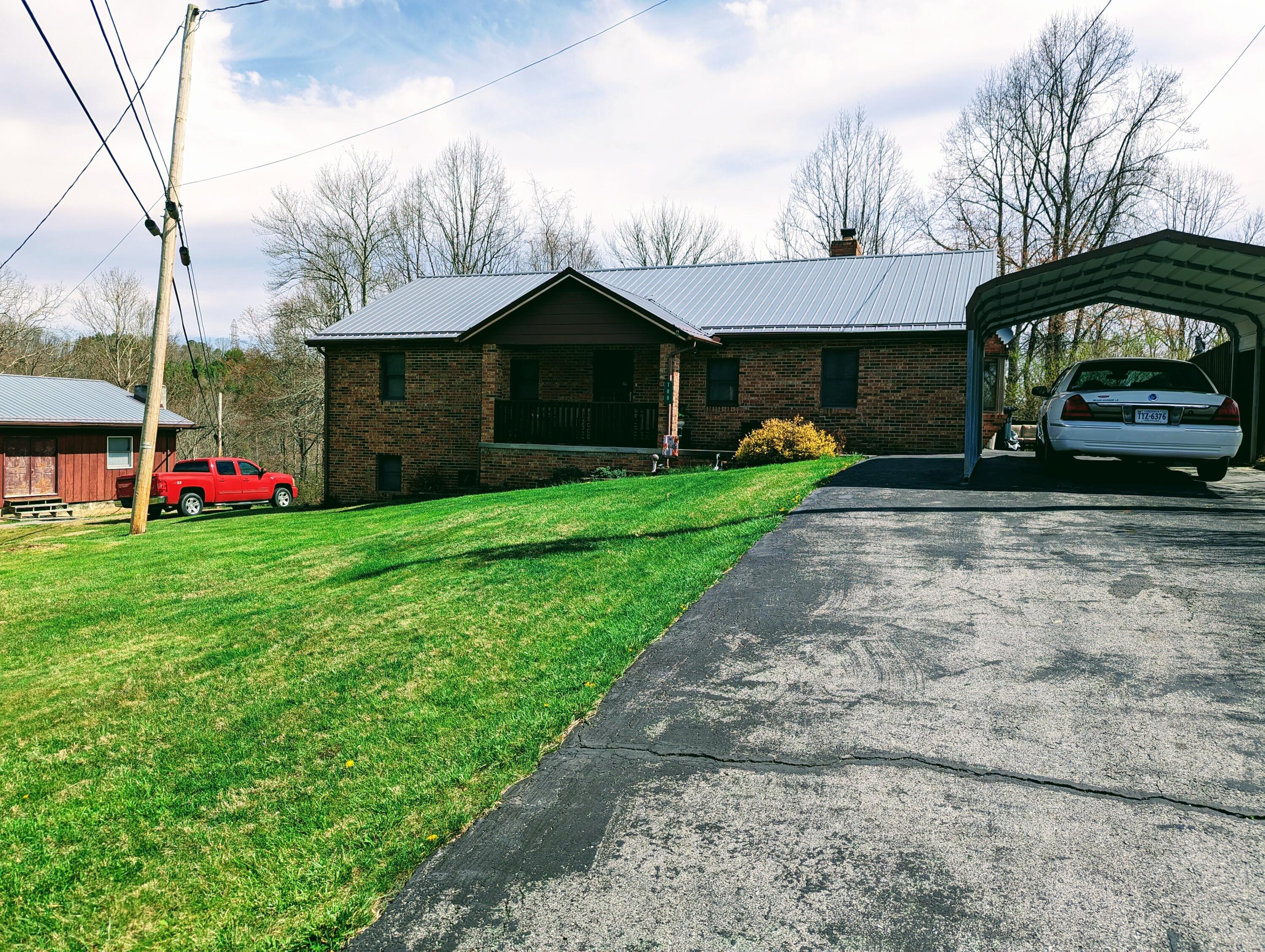 708 The Lake Road, Clintwood, VA 24228 Compass