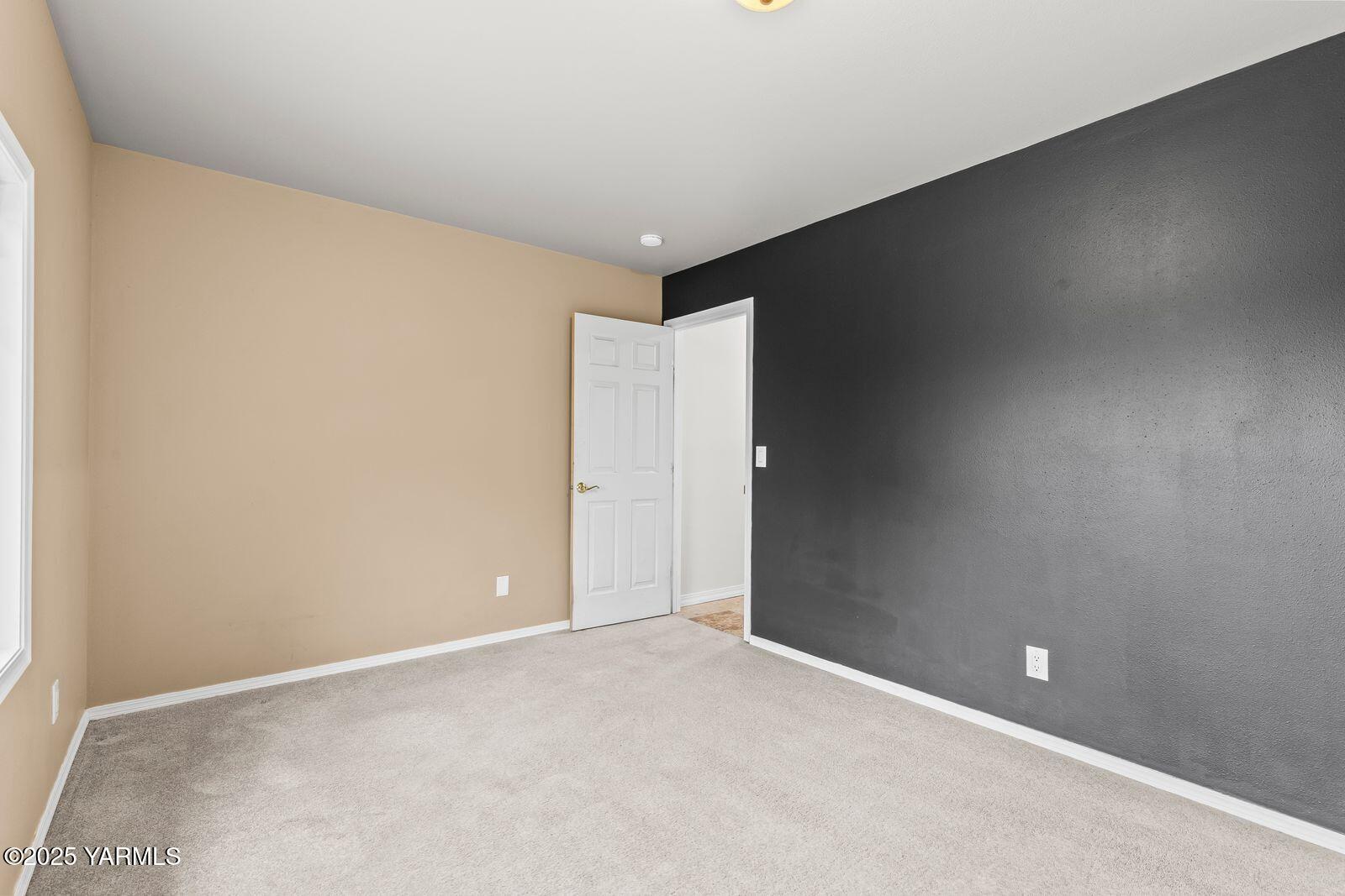 10709 Summitview Road Yakima, WA 98908 - Photo 20 of 32 10709 Summitview Ave026