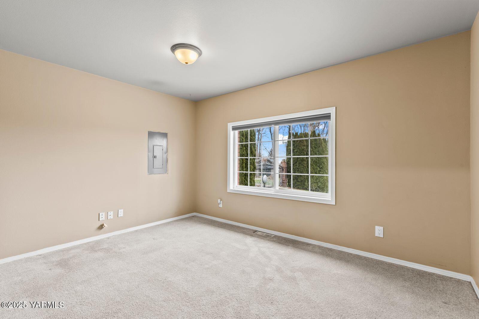 10709 Summitview Road Yakima, WA 98908 - Photo 26 of 32 10709 Summitview Ave025