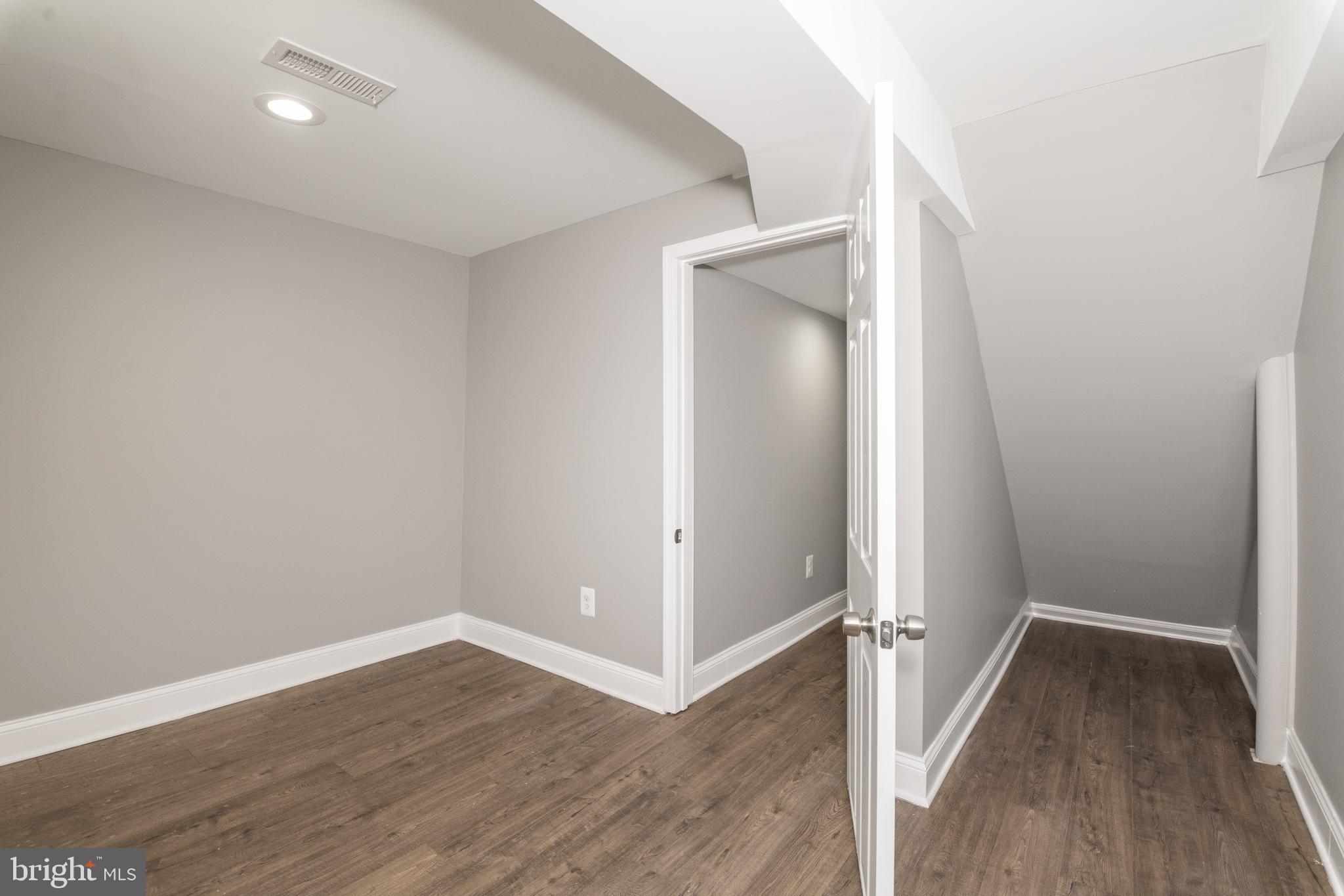 7110 Marston Road Baltimore, MD 21207 - Photo 32 of 39