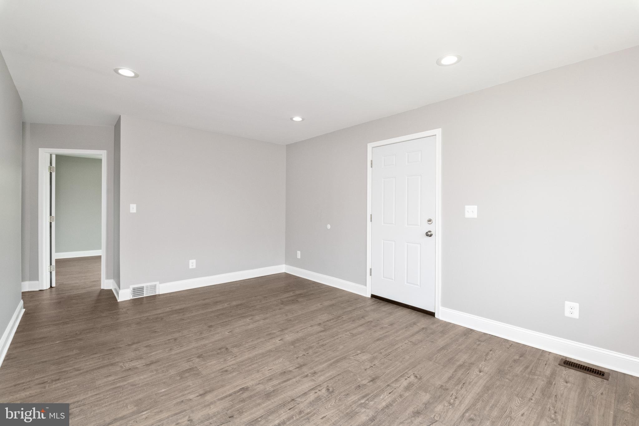7110 Marston Road Baltimore, MD 21207 - Photo 5 of 39