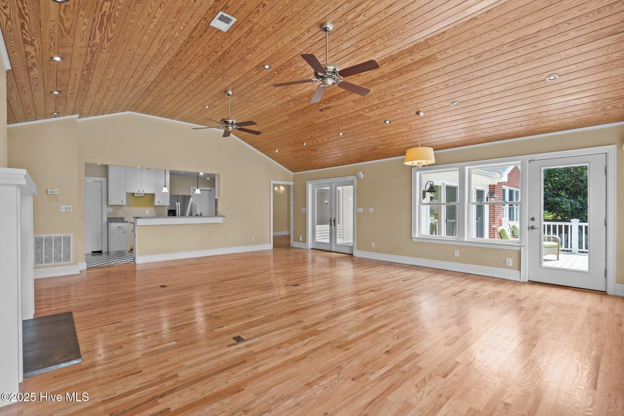 202 Colonial Drive Wilmington, NC 28403 - Photo 14 of 62 43-web-or-mls-DSC07699