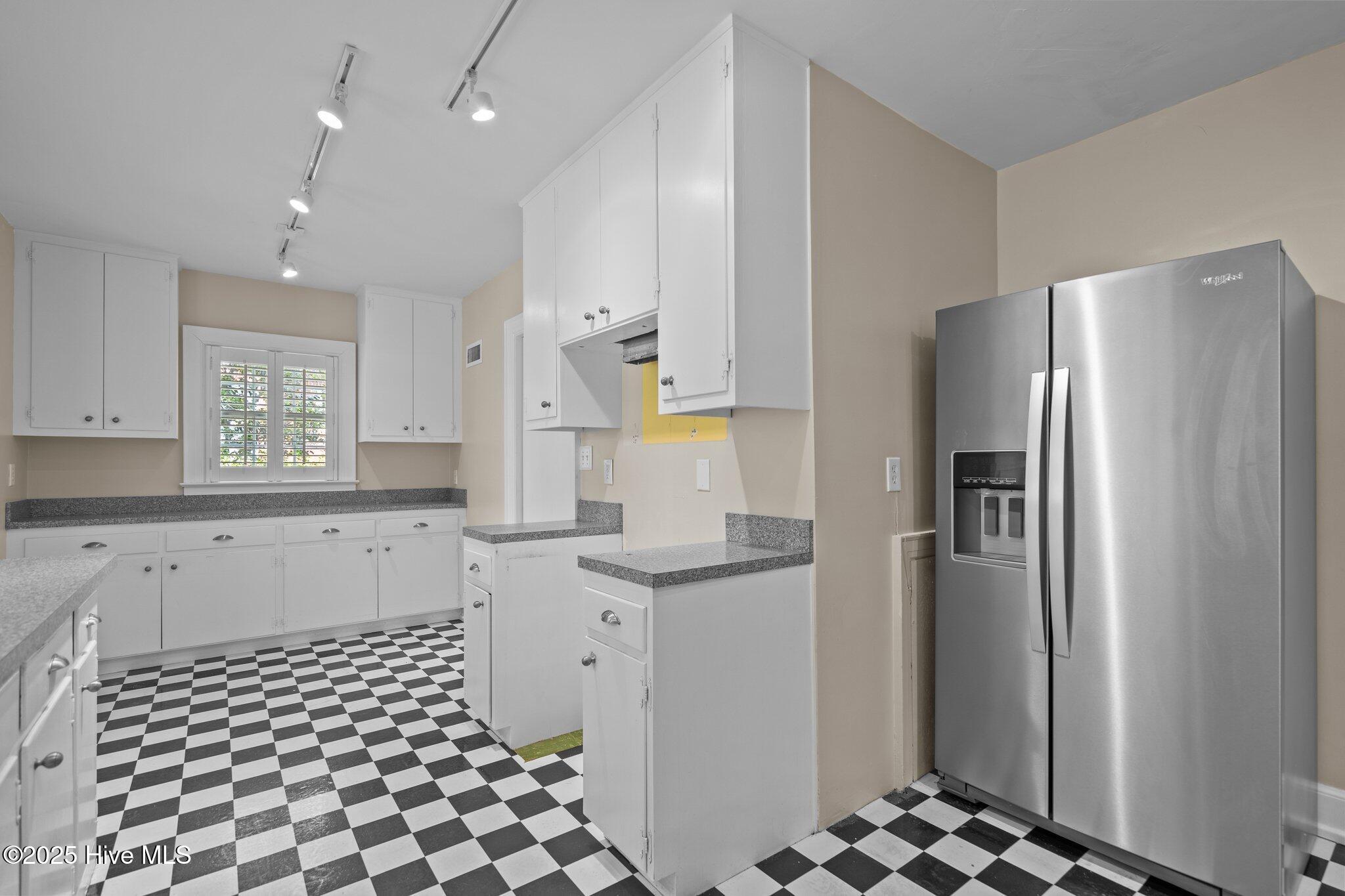 202 Colonial Drive Wilmington, NC 28403 - Photo 22 of 62 38-web-or-mls-DSC07678