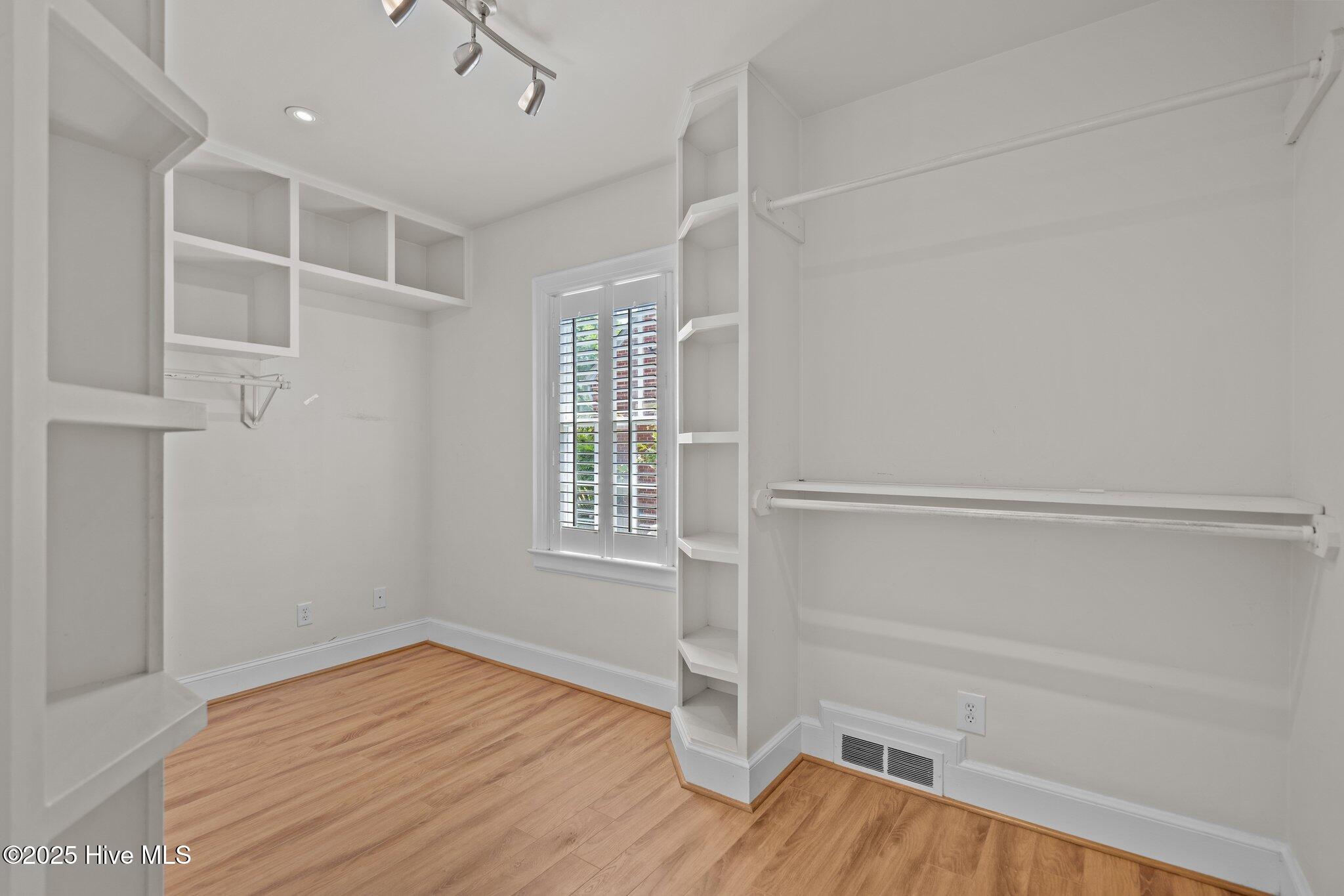 202 Colonial Drive Wilmington, NC 28403 - Photo 31 of 62 22-web-or-mls-DSC07611