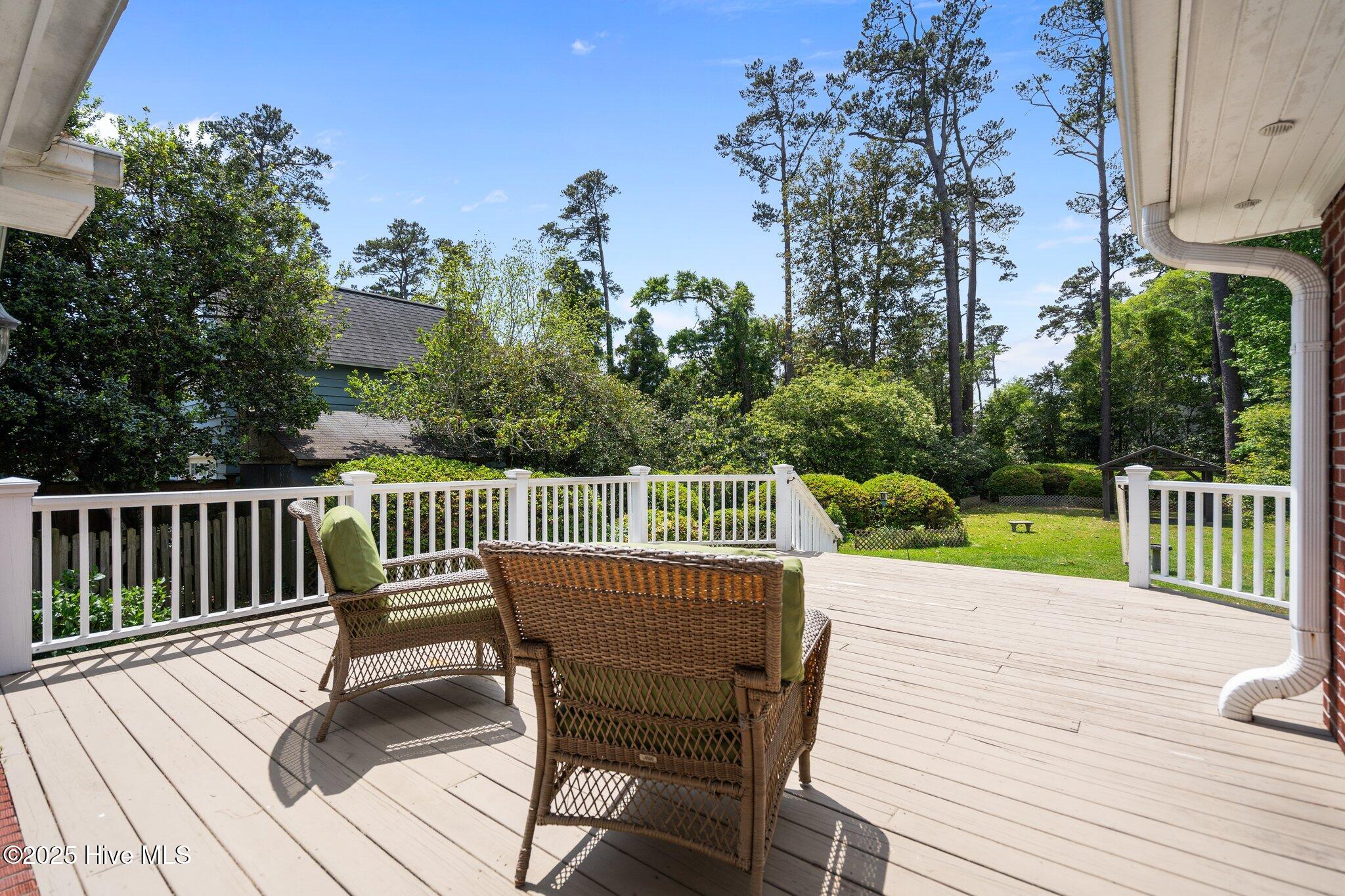 202 Colonial Drive Wilmington, NC 28403 - Photo 41 of 62 48-web-or-mls-DSC07711