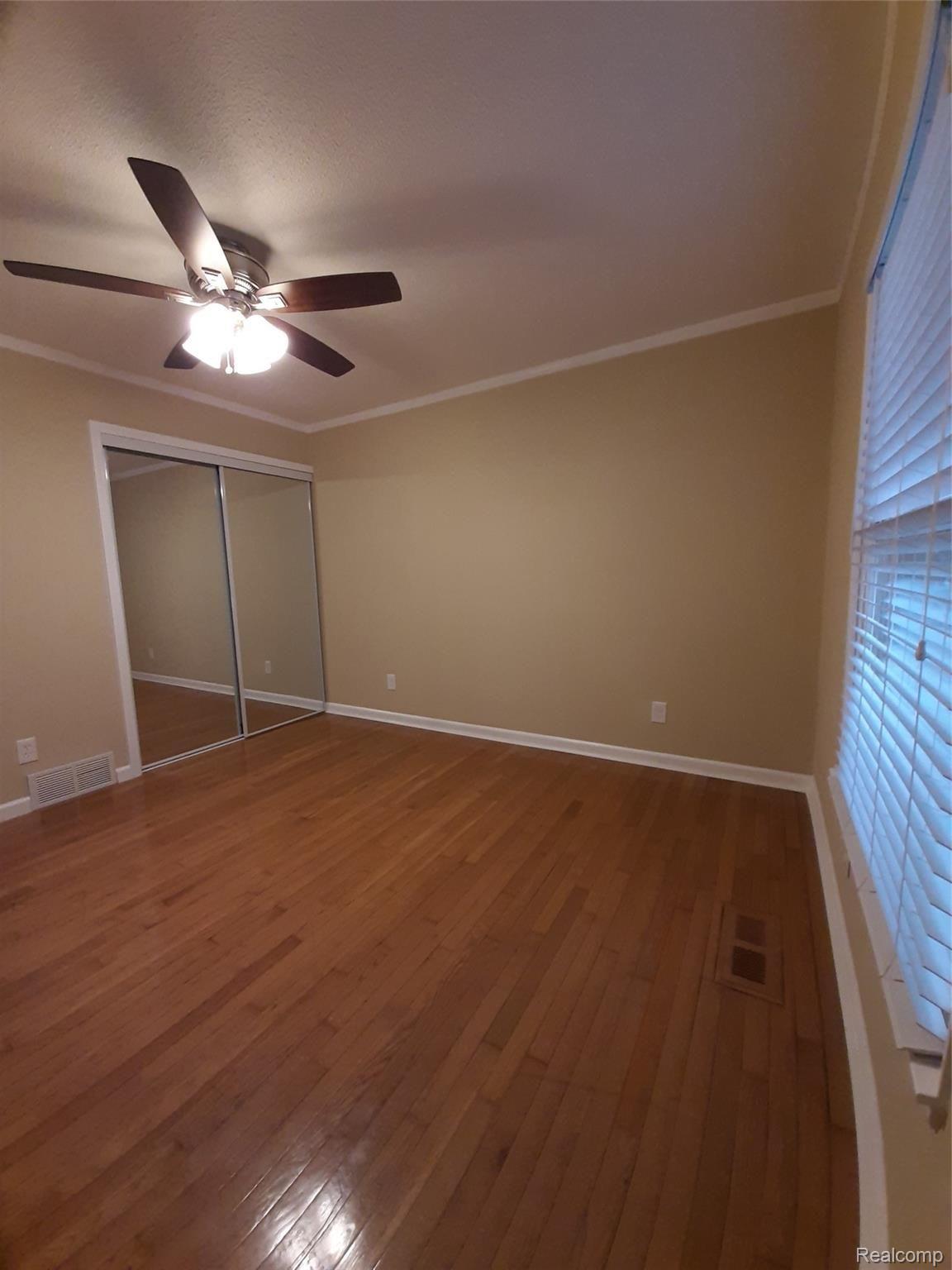 1657 John R Road Rochester, MI 48307 - Photo 20 of 25 35 bedroom 2.jpg