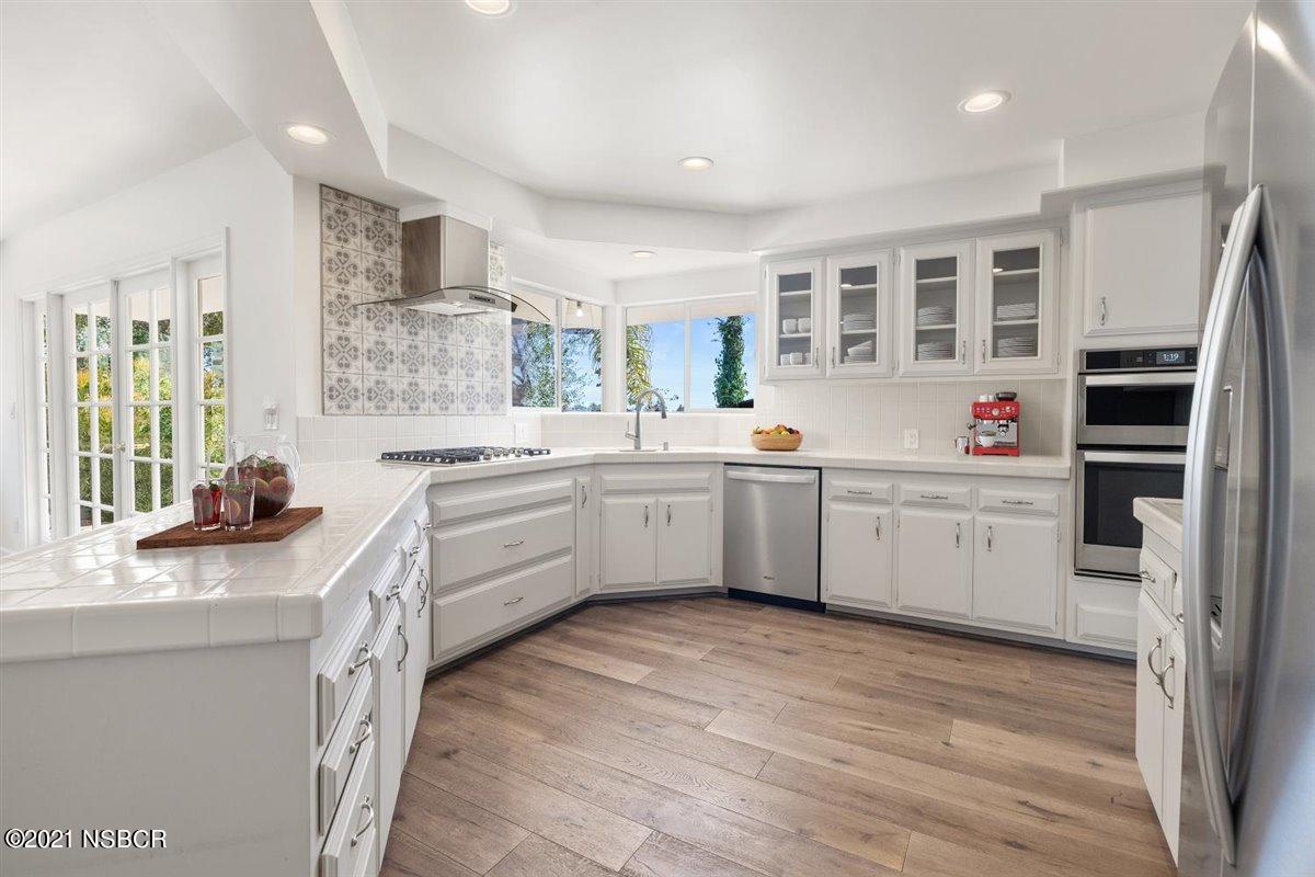 316 Northridge Road Santa Barbara, CA 93105 - Photo 6 of 24 45-7L5A0337_final