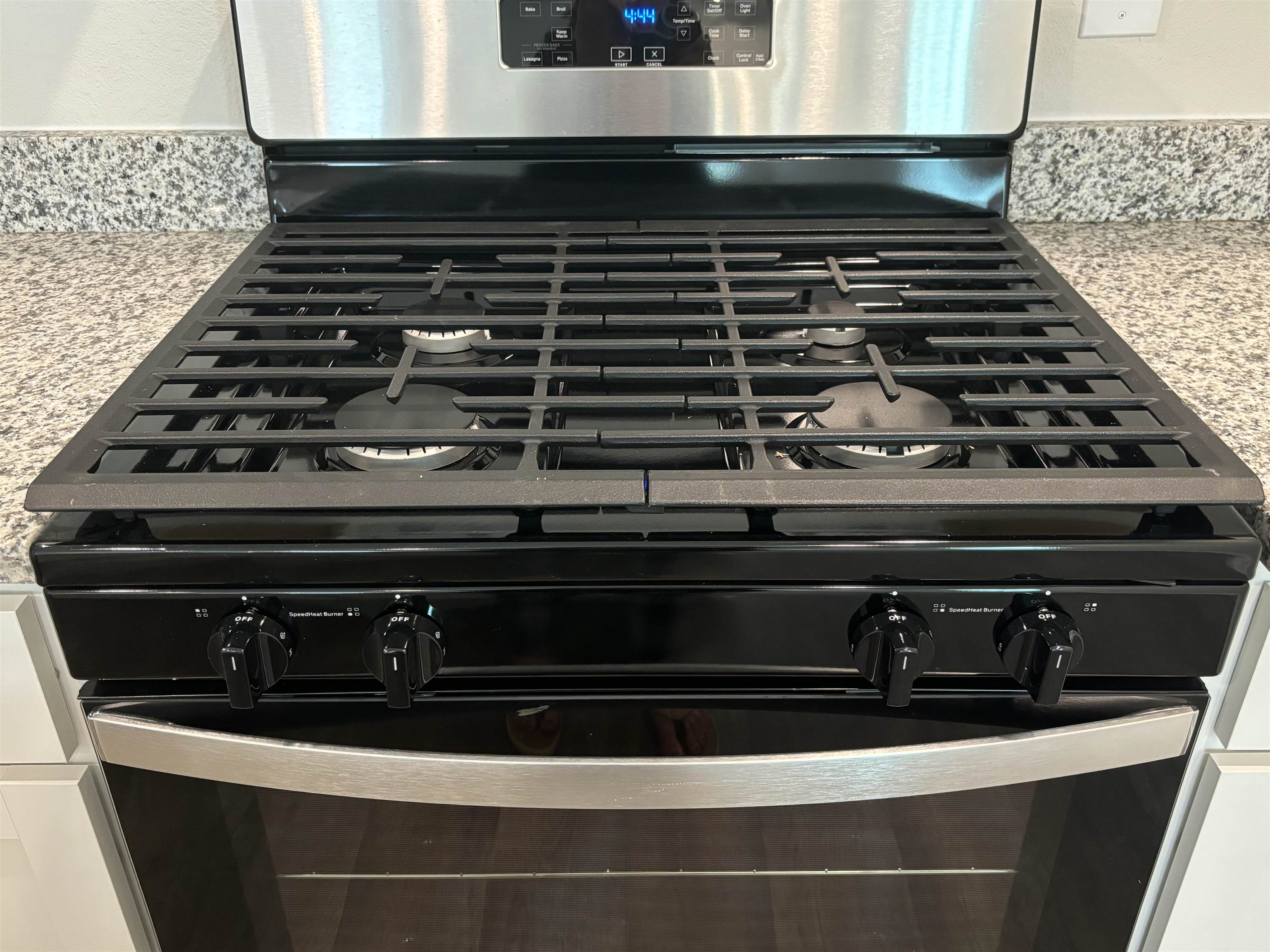 32256 Lexington Drive Daphne, AL 36527 - Photo 17 of 23 Gas Range