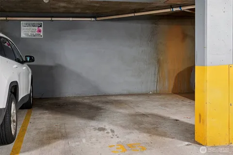 $379,000 | 2530 15th Avenue West, Unit 603, Seattle, WA 98119