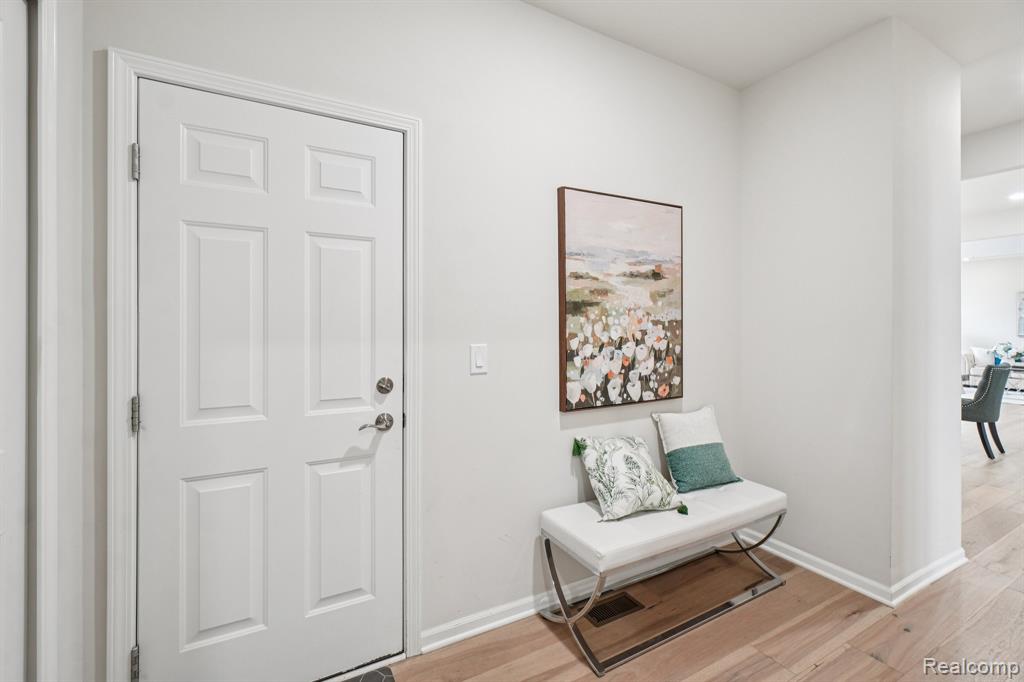 22820 Martin Road South Lyon, MI 48178 - Photo 35 of 82