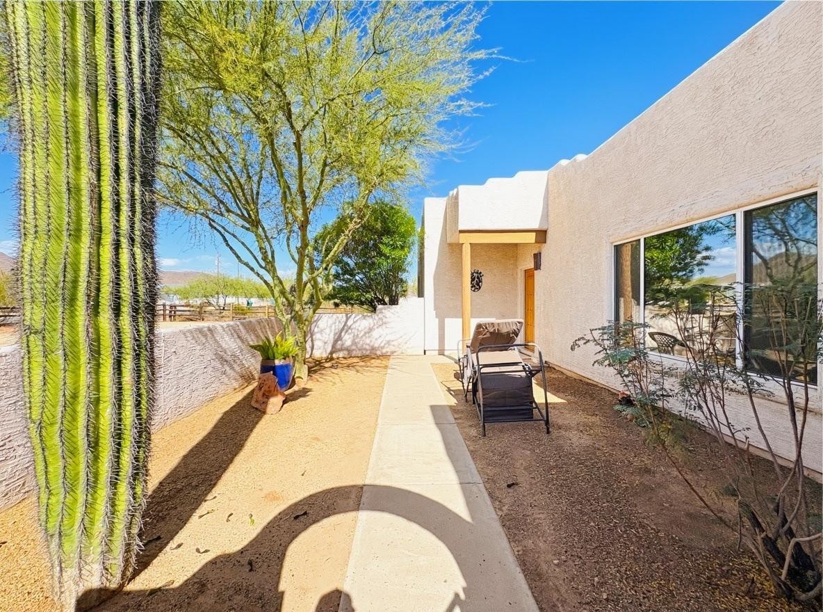 1033 East Irvine Road Phoenix, AZ 85086 - Photo 4 of 26