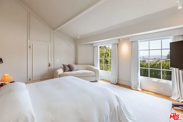 $5,995,000 | 1437 Belfast Drive, Los Angeles, CA 90069