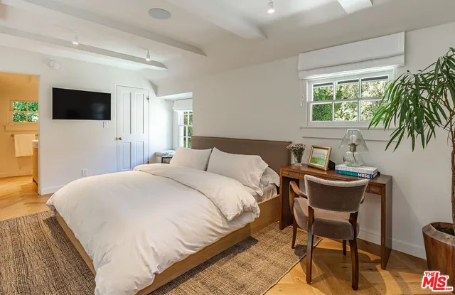 $5,995,000 | 1437 Belfast Drive, Los Angeles, CA 90069