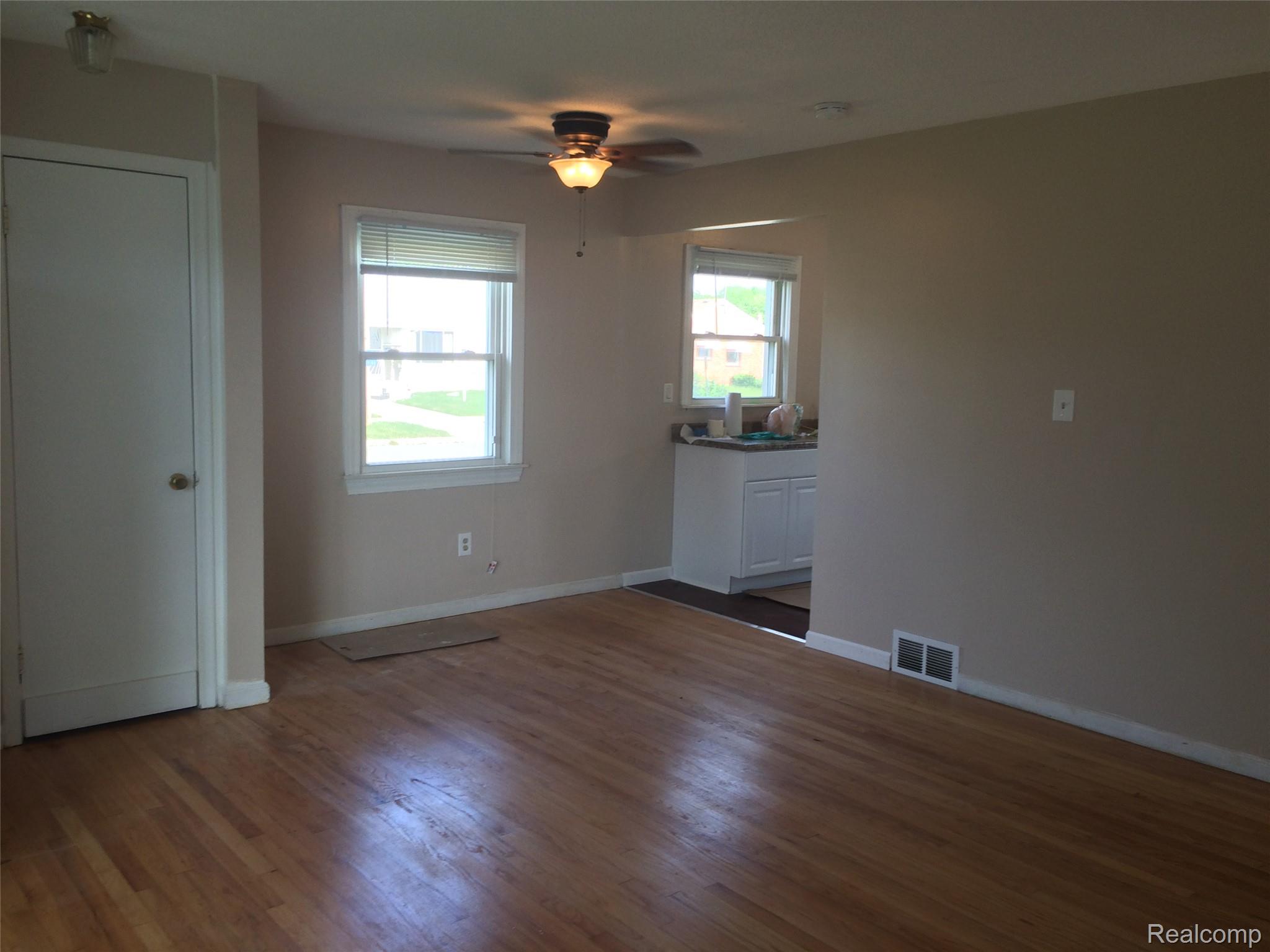 30057 Spring Arbor Drive Inkster, MI 48141 - Photo 2 of 9 living room spring arbor.JPG