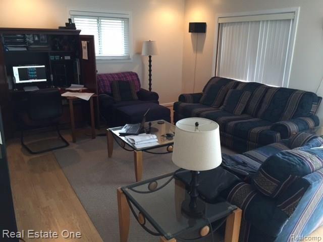 256 Brewster Road Rochester Hills, MI 48309 - Photo 14 of 25