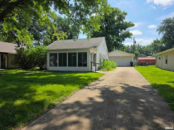 $105,000 | 27 Park Drive, North Pekin, IL 61554