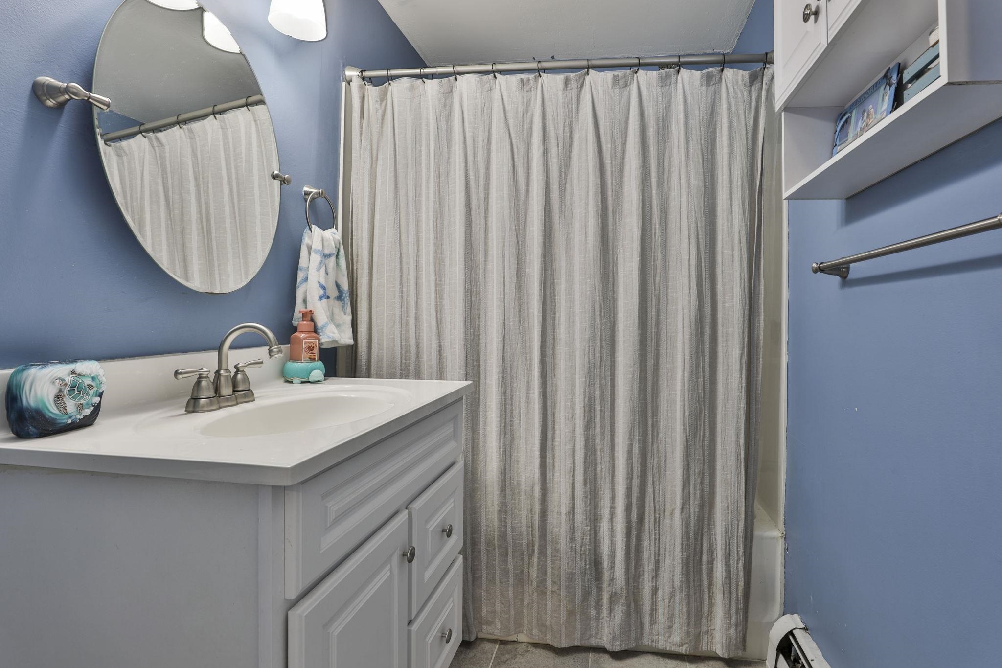 8 Franconia Drive Merrimack, NH 03054 - Photo 15 of 16