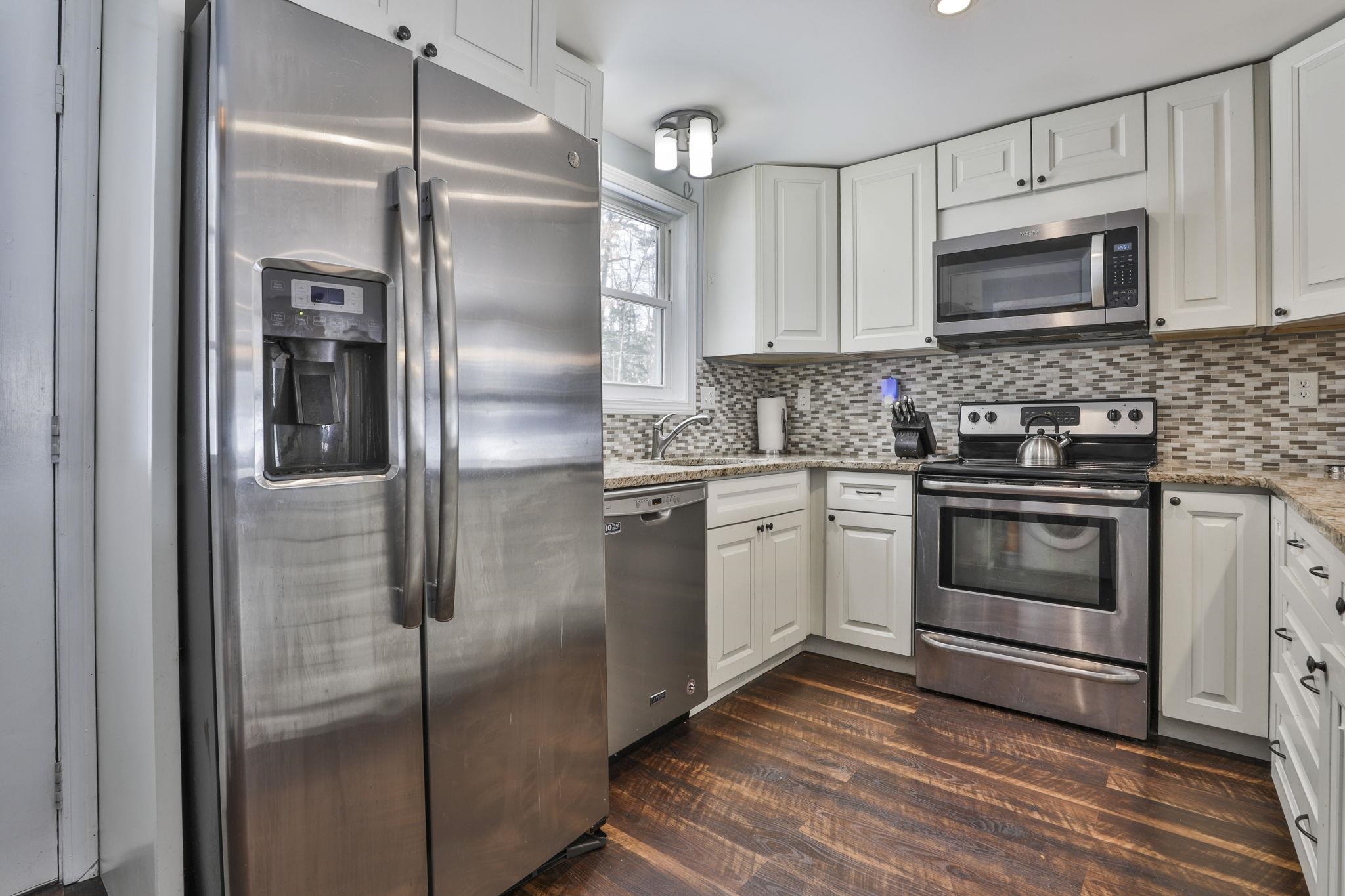 8 Franconia Drive Merrimack, NH 03054 - Photo 7 of 16