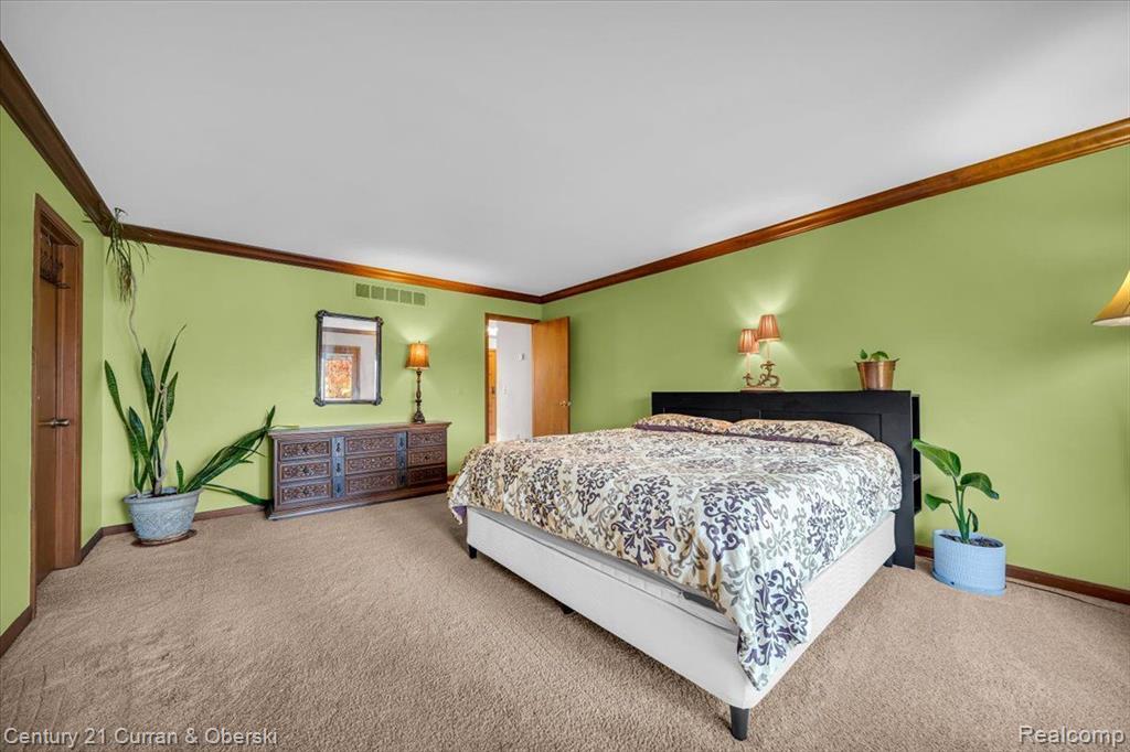 1581 South Hickory Ridge Road Highland, MI 48357 - Photo 15 of 44