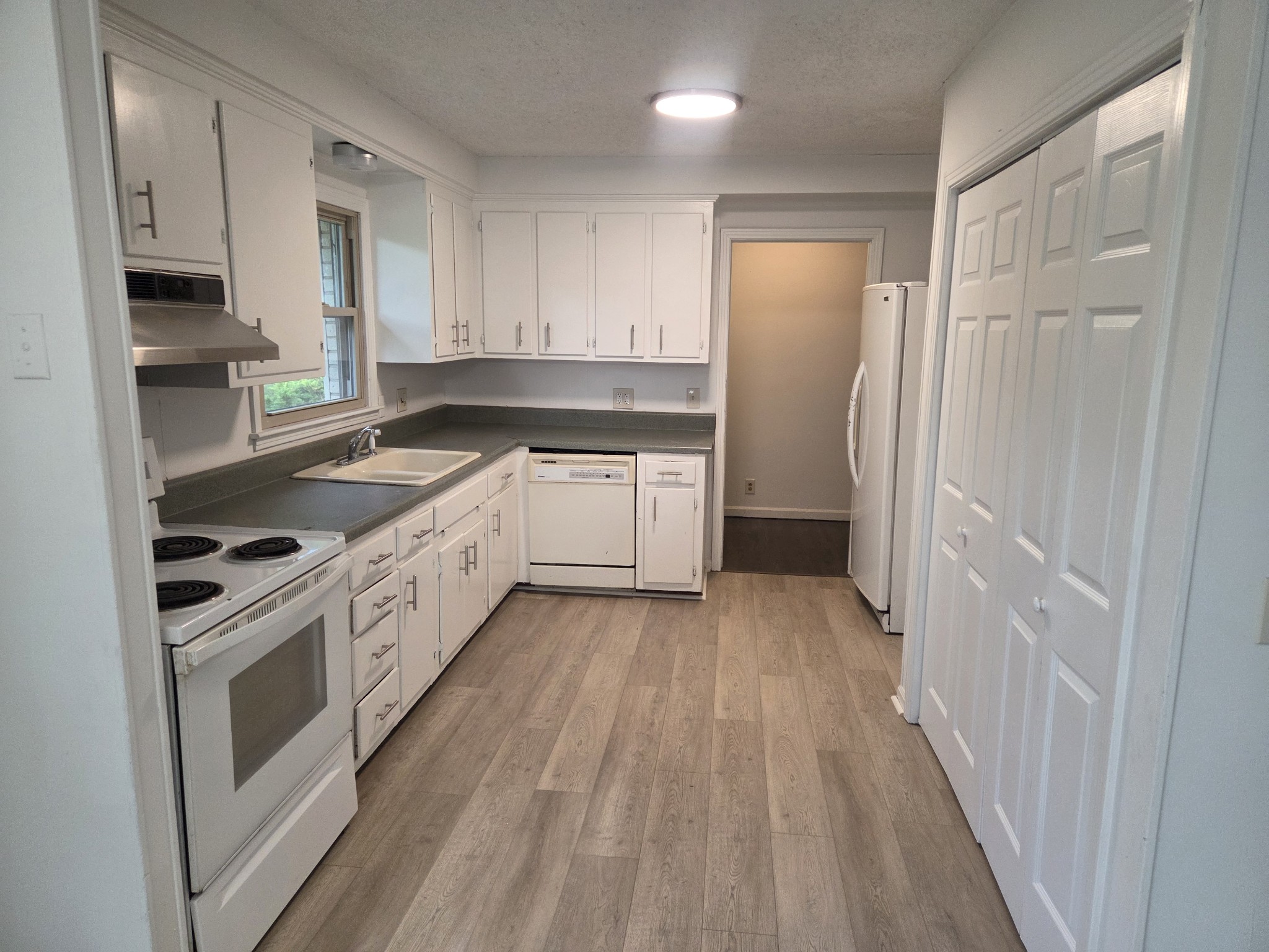 800 Apple Valley Road Madison, TN 37115 - Photo 5 of 30
