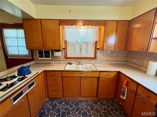 $143,000 | 206 East Church Street, Palmyra, MO 63461