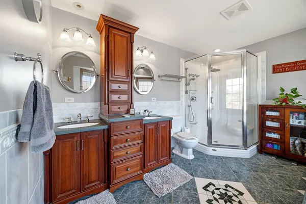 $1,400,000 | 6883 West Hobart Avenue, Chicago, IL 60631