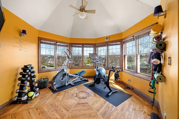 $1,400,000 | 6883 West Hobart Avenue, Chicago, IL 60631