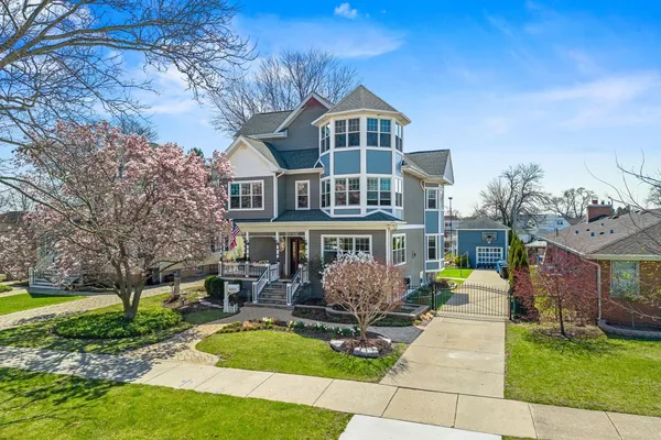 $1,400,000 | 6883 West Hobart Avenue, Chicago, IL 60631