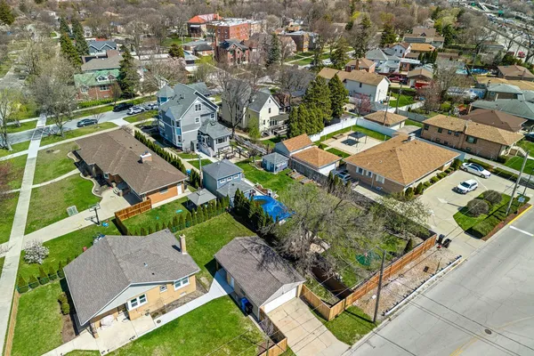 $1,400,000 | 6883 West Hobart Avenue, Chicago, IL 60631