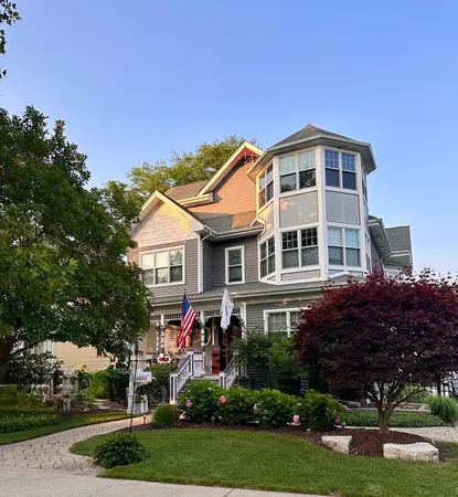 $1,400,000 | 6883 West Hobart Avenue, Chicago, IL 60631