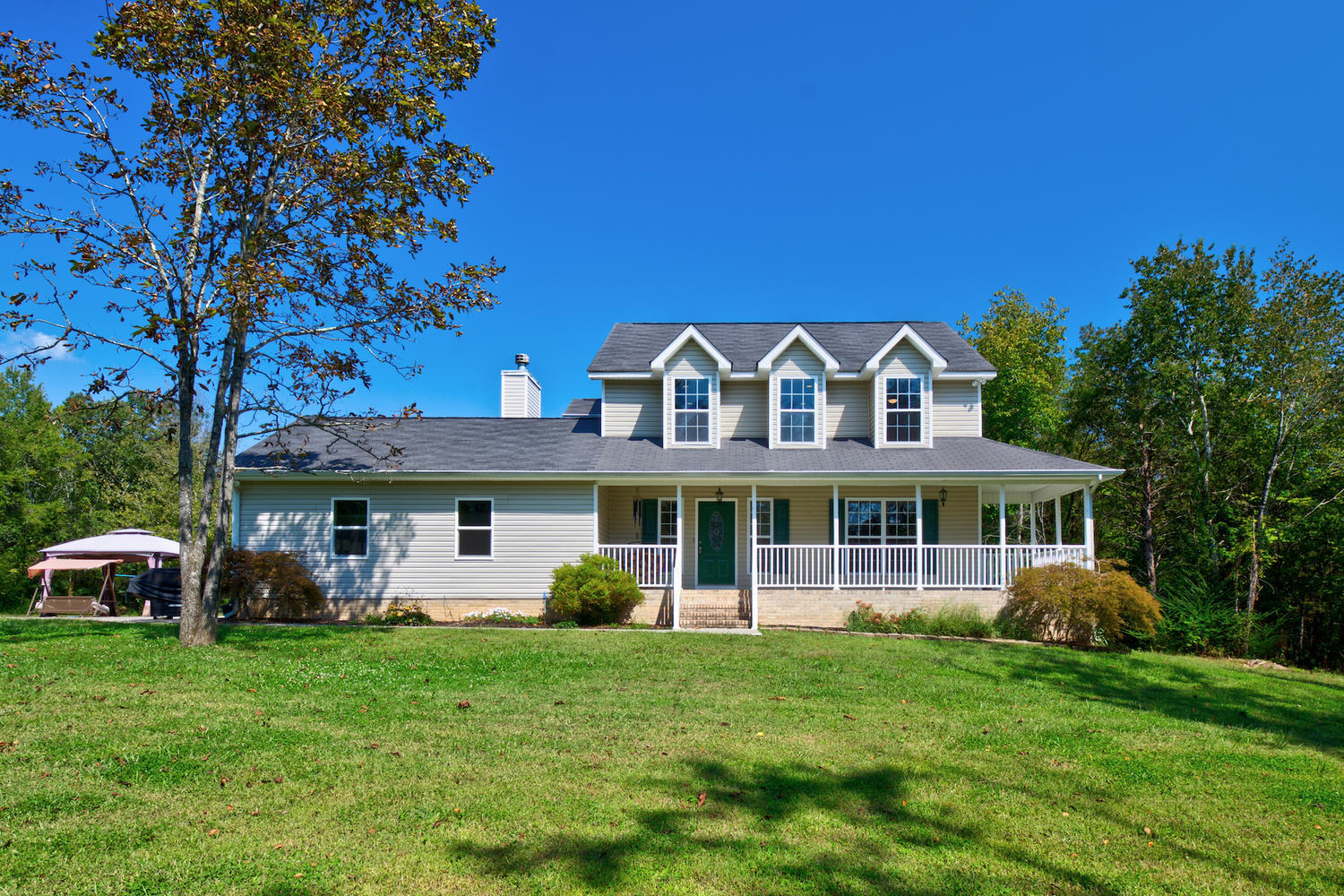 7421 Sutton Road Ooltewah, TN 37363 - Photo 2 of 36 7421 Sutton Rd Ooltewah TN-large-001-3-S