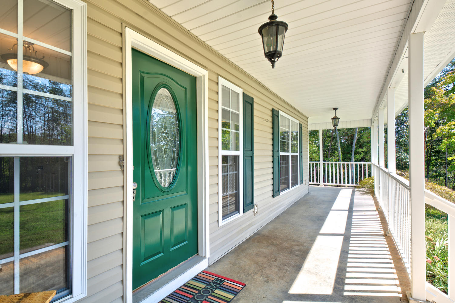 7421 Sutton Road Ooltewah, TN 37363 - Photo 4 of 36 7421 Sutton Rd Ooltewah TN-large-020-5-S