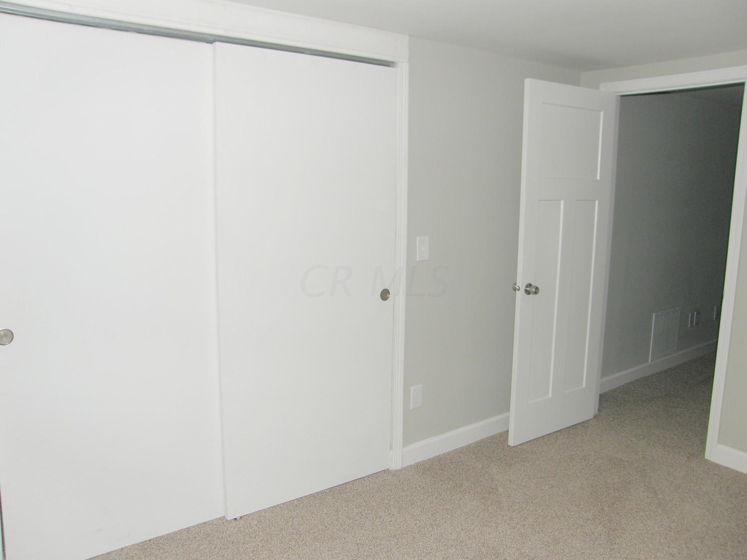 2721 Edgevale Road Columbus, OH 43221 - Photo 19 of 33