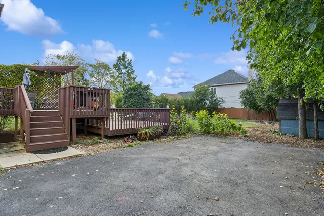 $329,000 | 25W361 Doris Avenue, Carol Stream, IL 60188