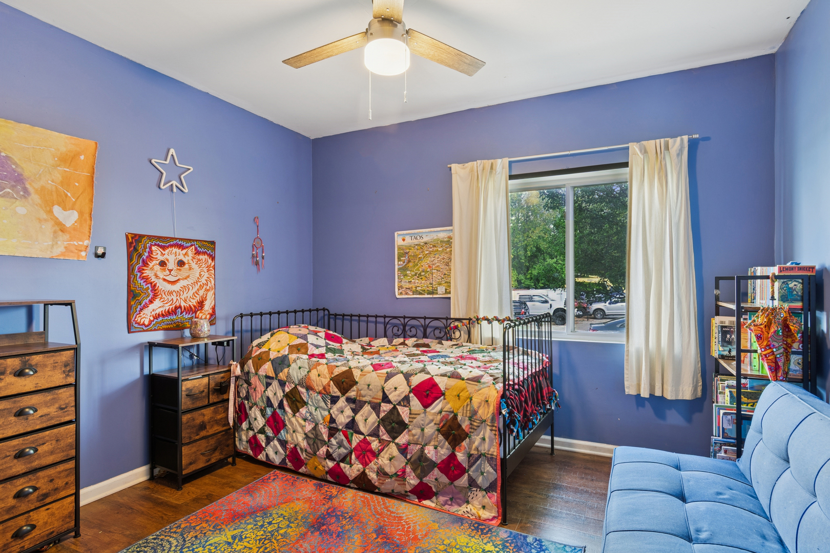 25W361 Doris Avenue Carol Stream, IL 60188 - Photo 9 of 25 a bedroom with furniture and windows