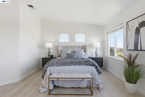 $1,880,000 | 5630 Highcrest Court, Pleasanton, CA 94588