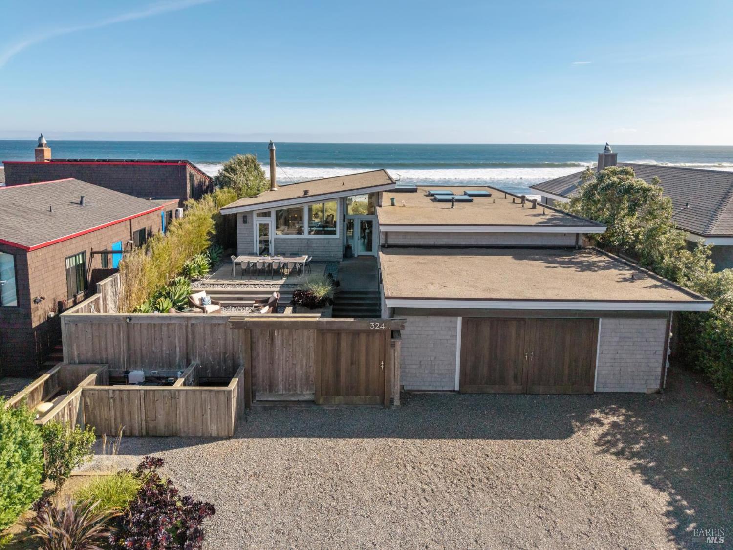 324 Seadrift Road Stinson Beach, CA 94970 - Photo 4 of 66