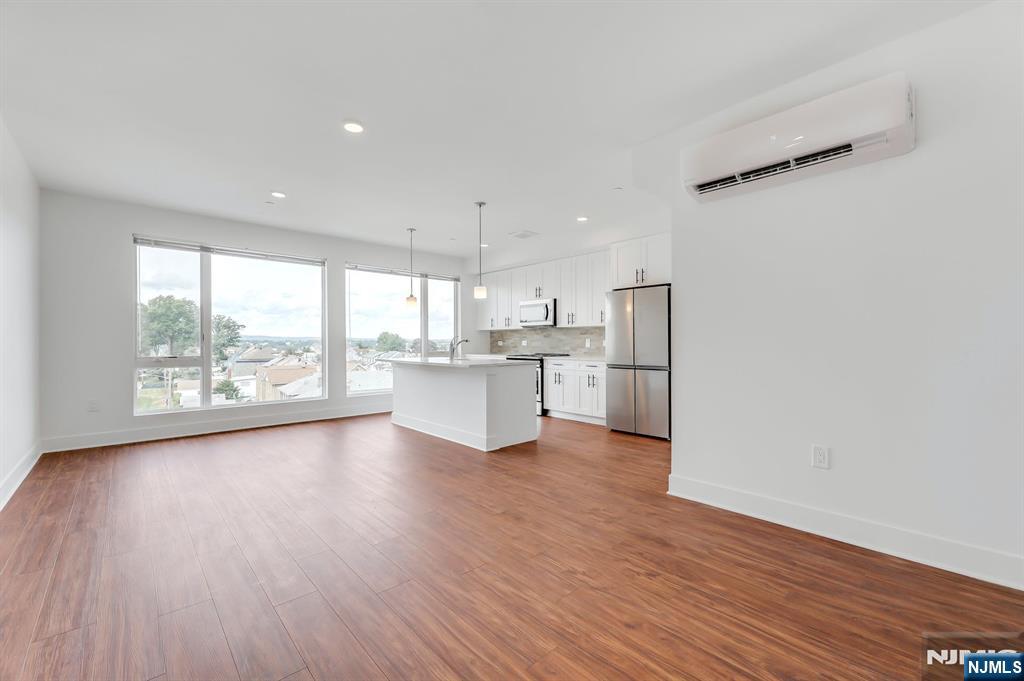 85 Ridge Road, Unit 301 North Arlington, NJ 07031 - Photo 16 of 27