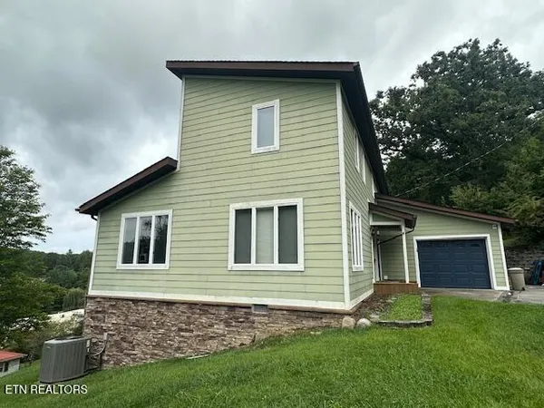 $329,000 | 135 Modoc Avenue Northeast, Wise, VA 24293