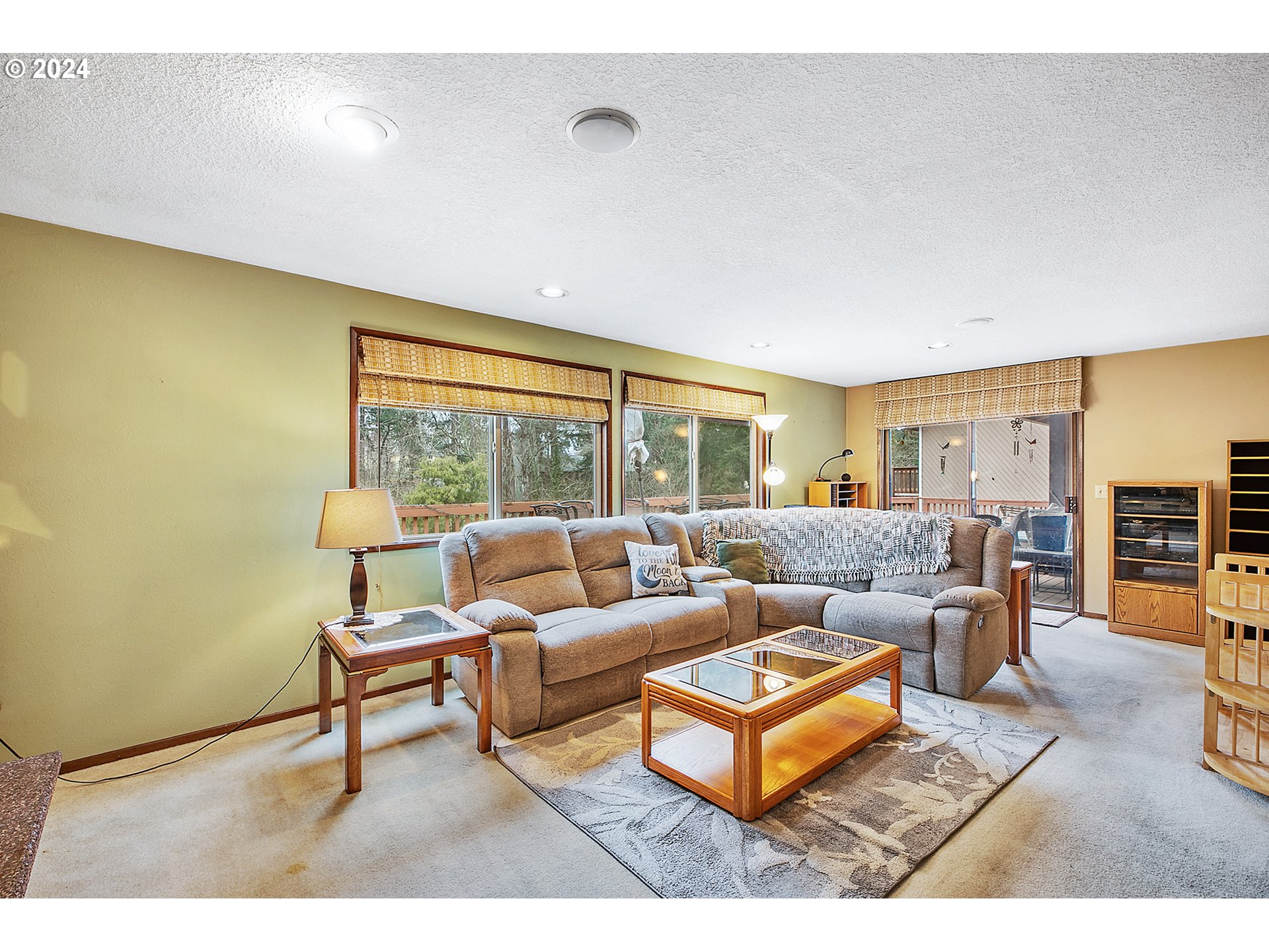 321 Northeast Scott Drive Gresham, OR 97030 - Photo 23 of 48 a living room with furniture and a large window