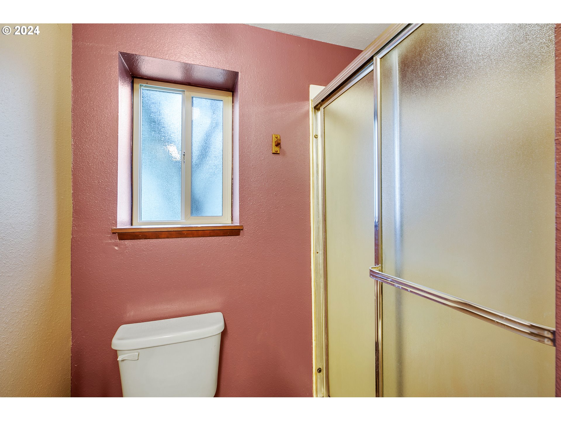 321 Northeast Scott Drive Gresham, OR 97030 - Photo 33 of 48 a view of front door