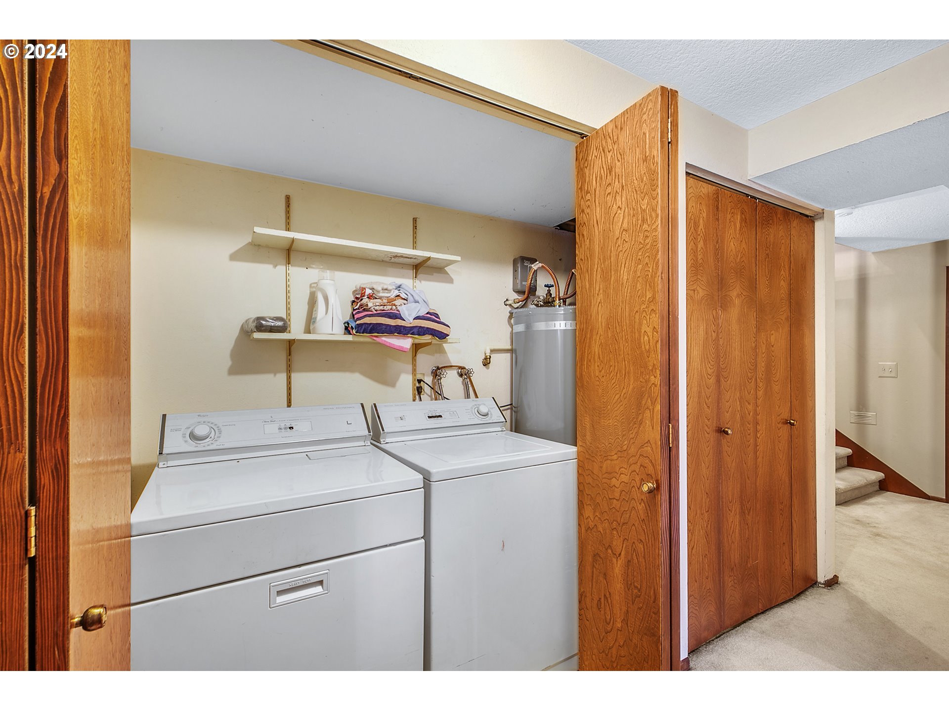 321 Northeast Scott Drive Gresham, OR 97030 - Photo 38 of 48 a utility room with dryer and washer
