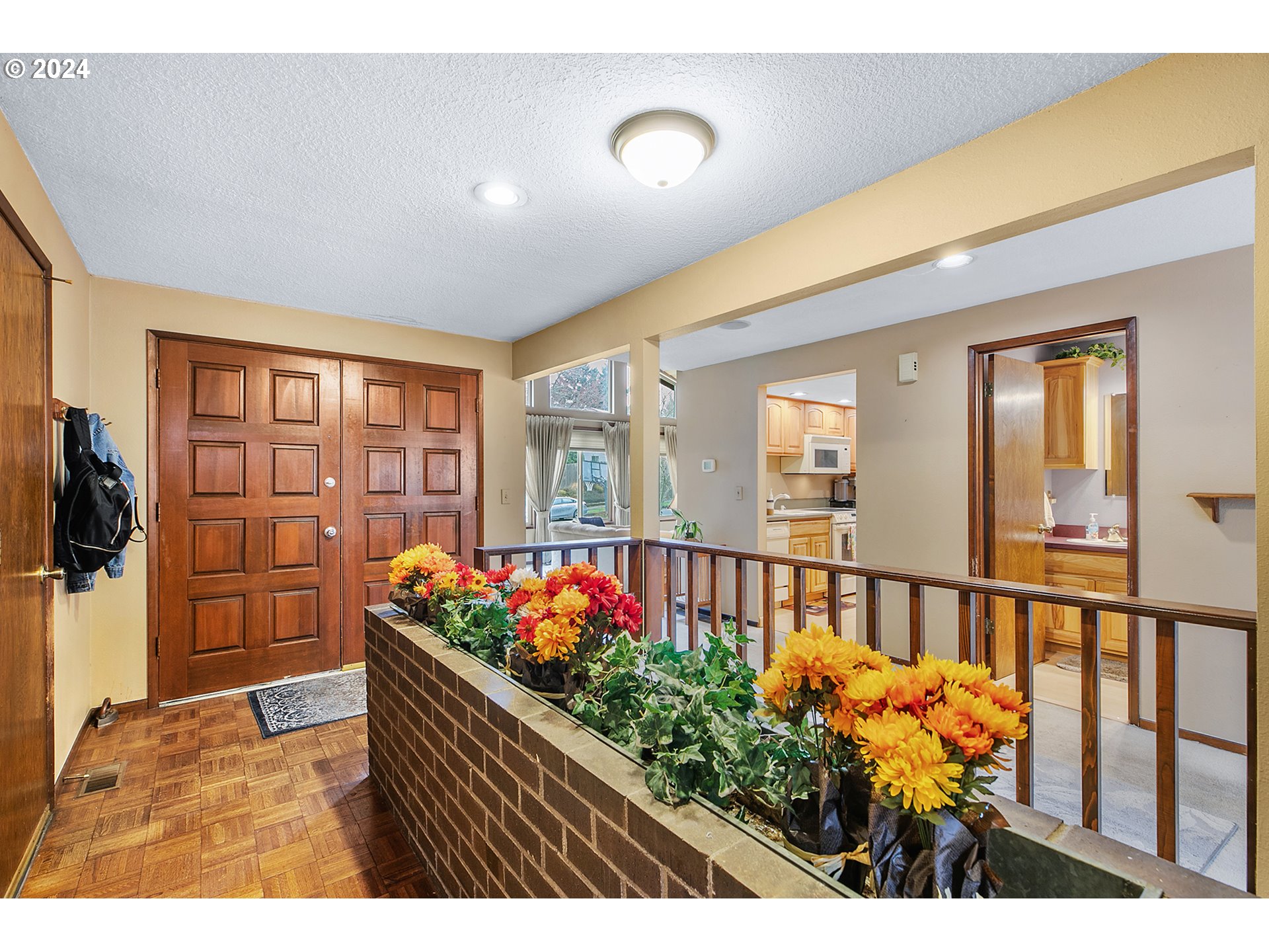 321 Northeast Scott Drive Gresham, OR 97030 - Photo 7 of 48