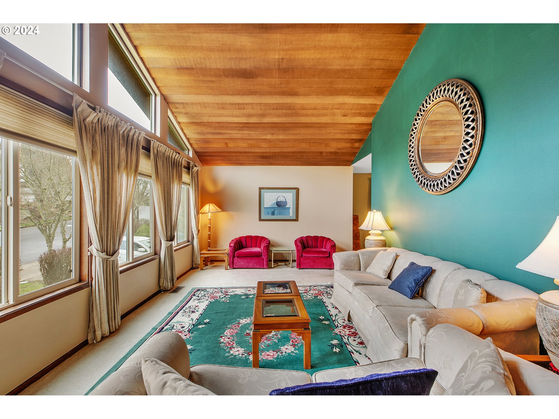 321 Northeast Scott Drive Gresham, OR 97030 - Photo 9 of 48 a living room with furniture and a window