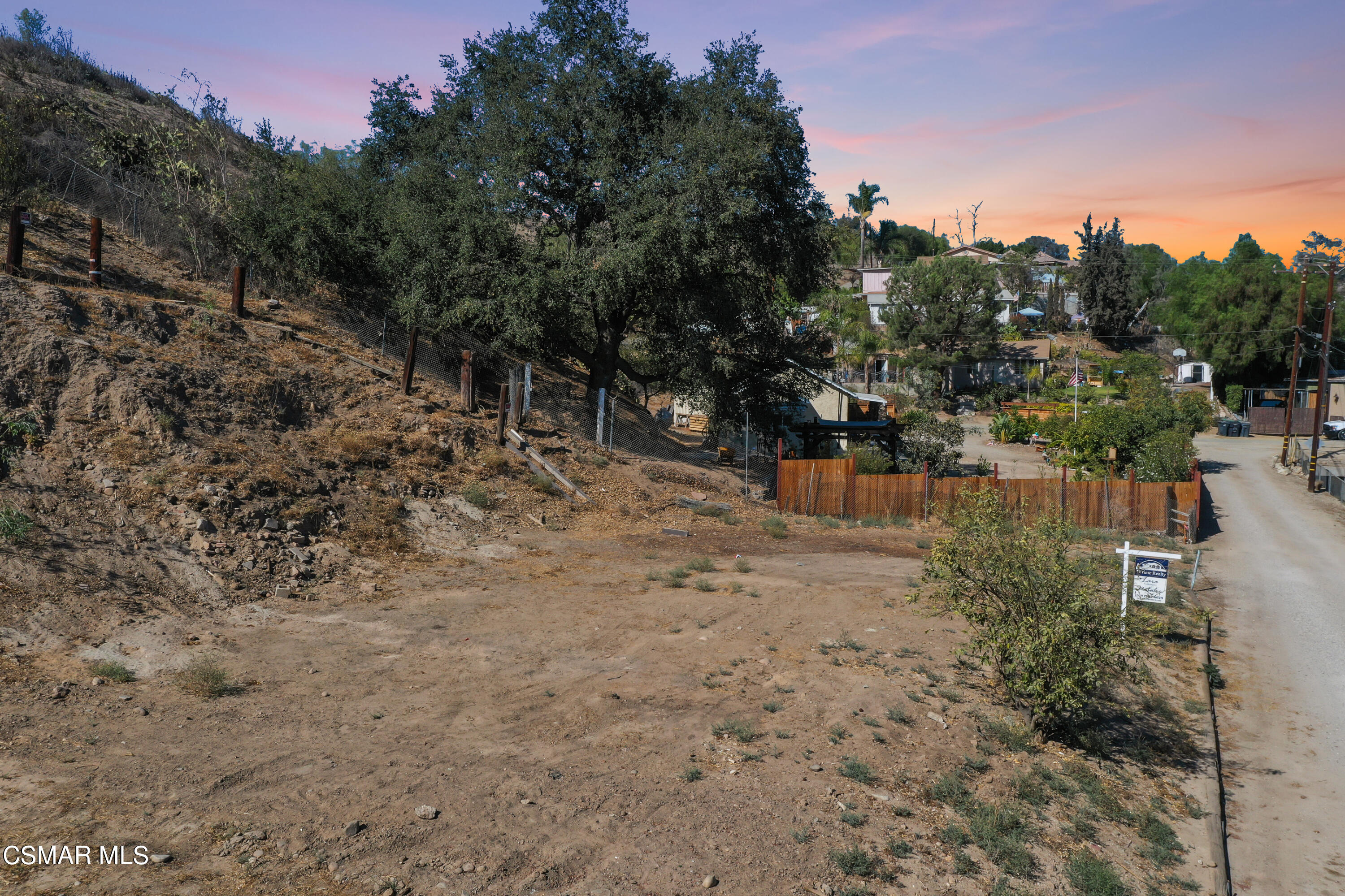 1179 Walnut Canyon Road Moorpark, CA 93021 - Photo 19 of 30 a backyard of a house with lots of green space