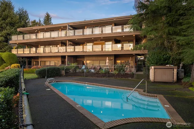 $2,498,000 | 4437 Lake Washington Boulevard Northeast, Unit 202, Kirkland, WA 98033